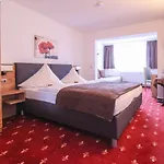 ホテル Hotel-restaurant Weinberg Artern