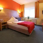 Hotel-restaurant Weinberg ホテル 3*