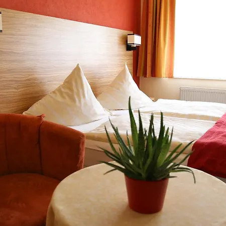 ホテル Hotel-restaurant Weinberg Artern